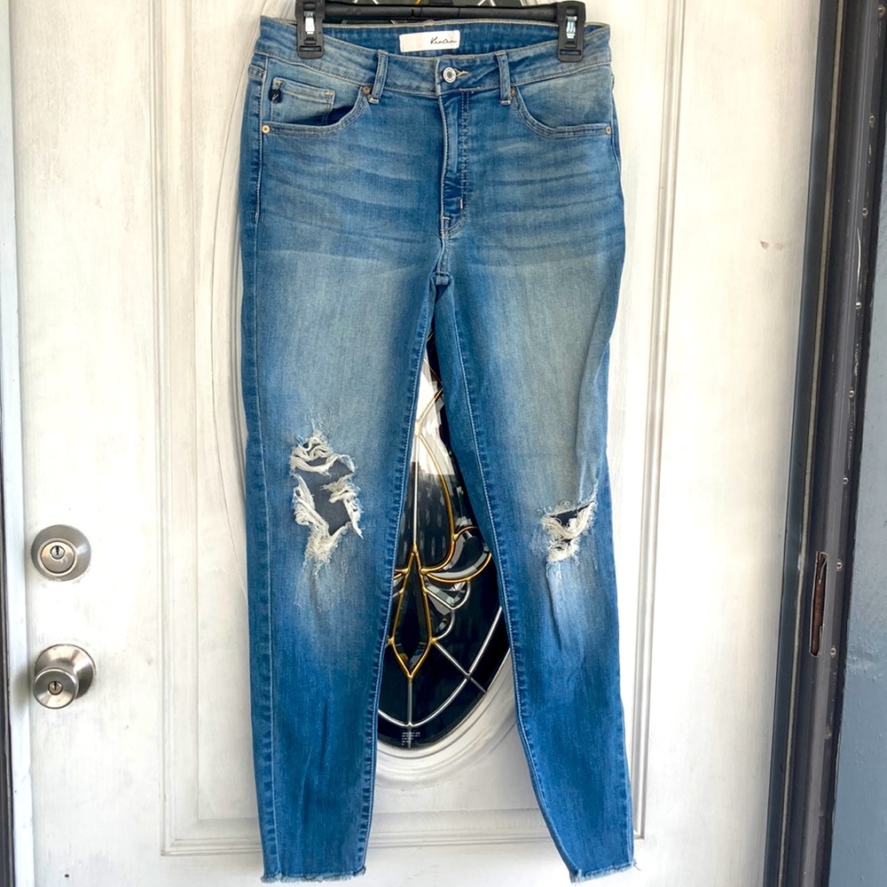 KanCan Jeans size 9/28